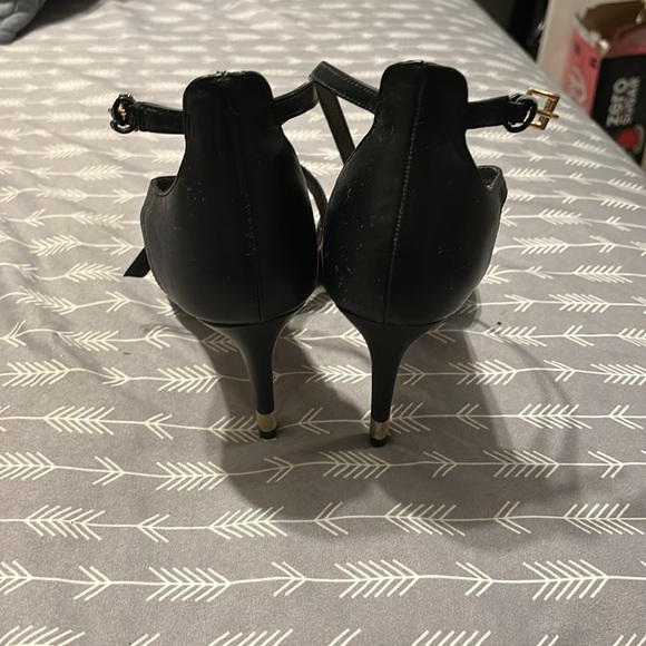 Black Heels from Aldo - Picture 3 of 4